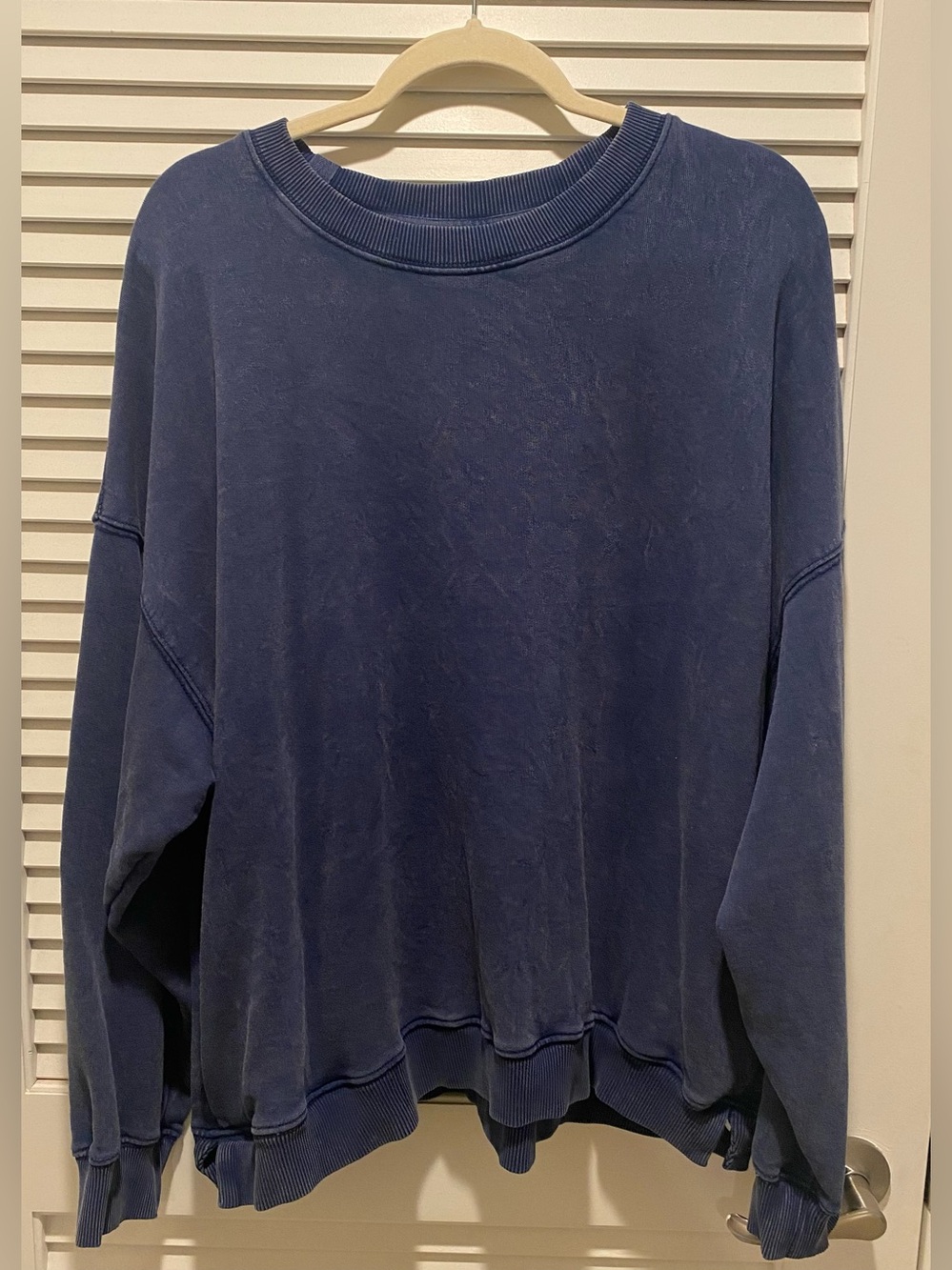 FP Movement Women’s All Star Pullover Sweatshirt Stone Washed Navy L - Picture 4 of 10